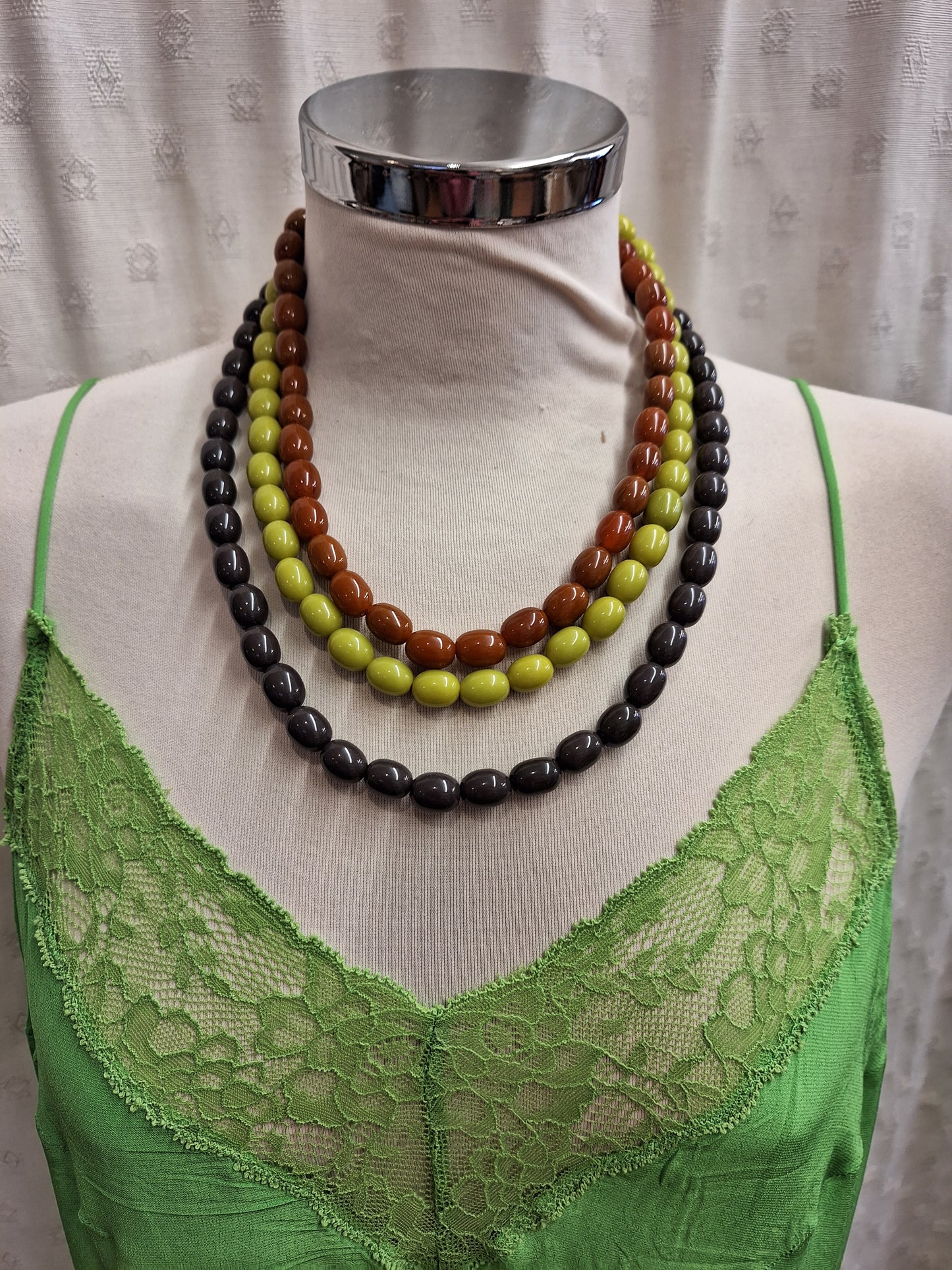 3 strand bead necklace