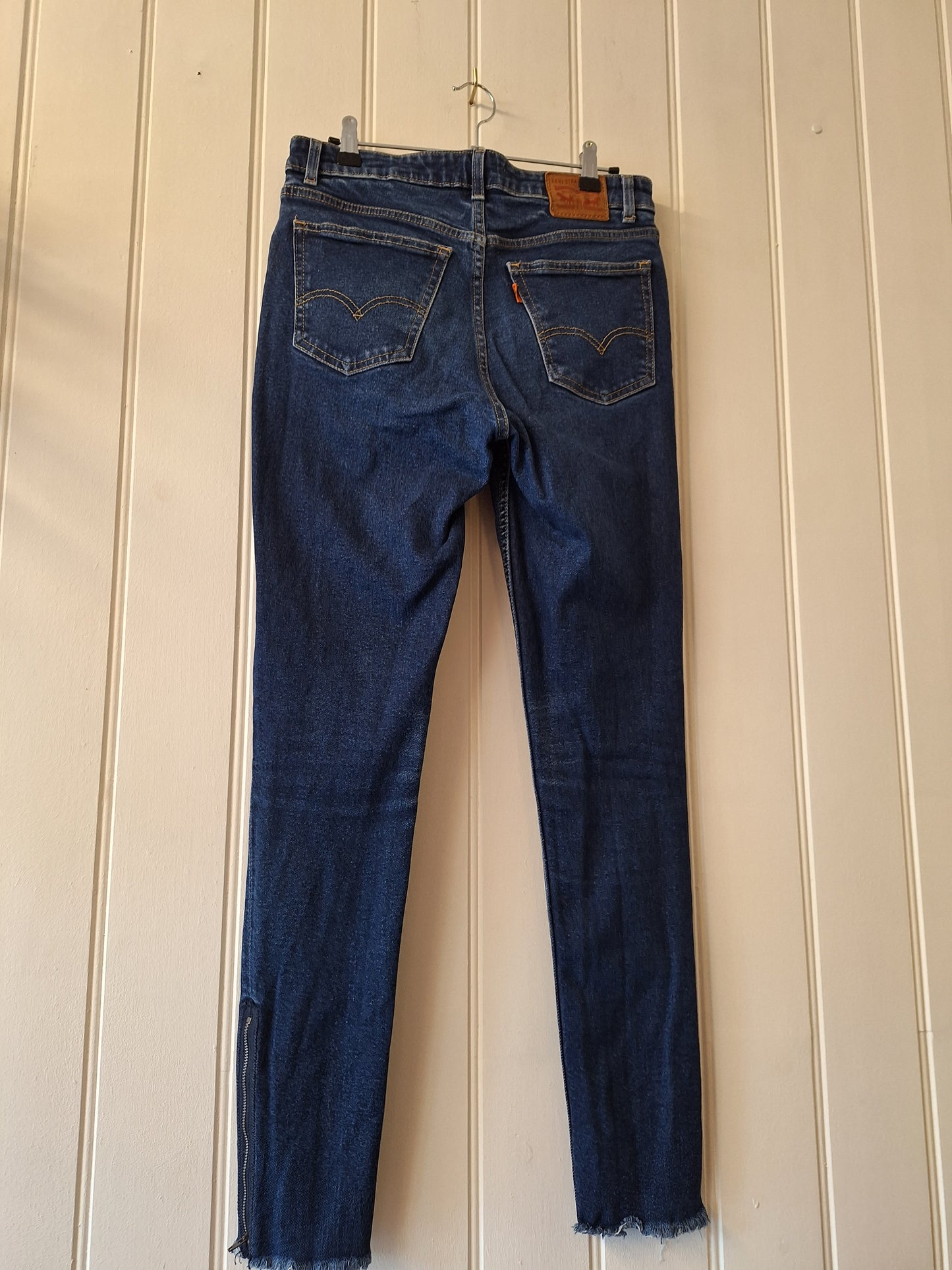 LEVI 721 skinny jeans W 28