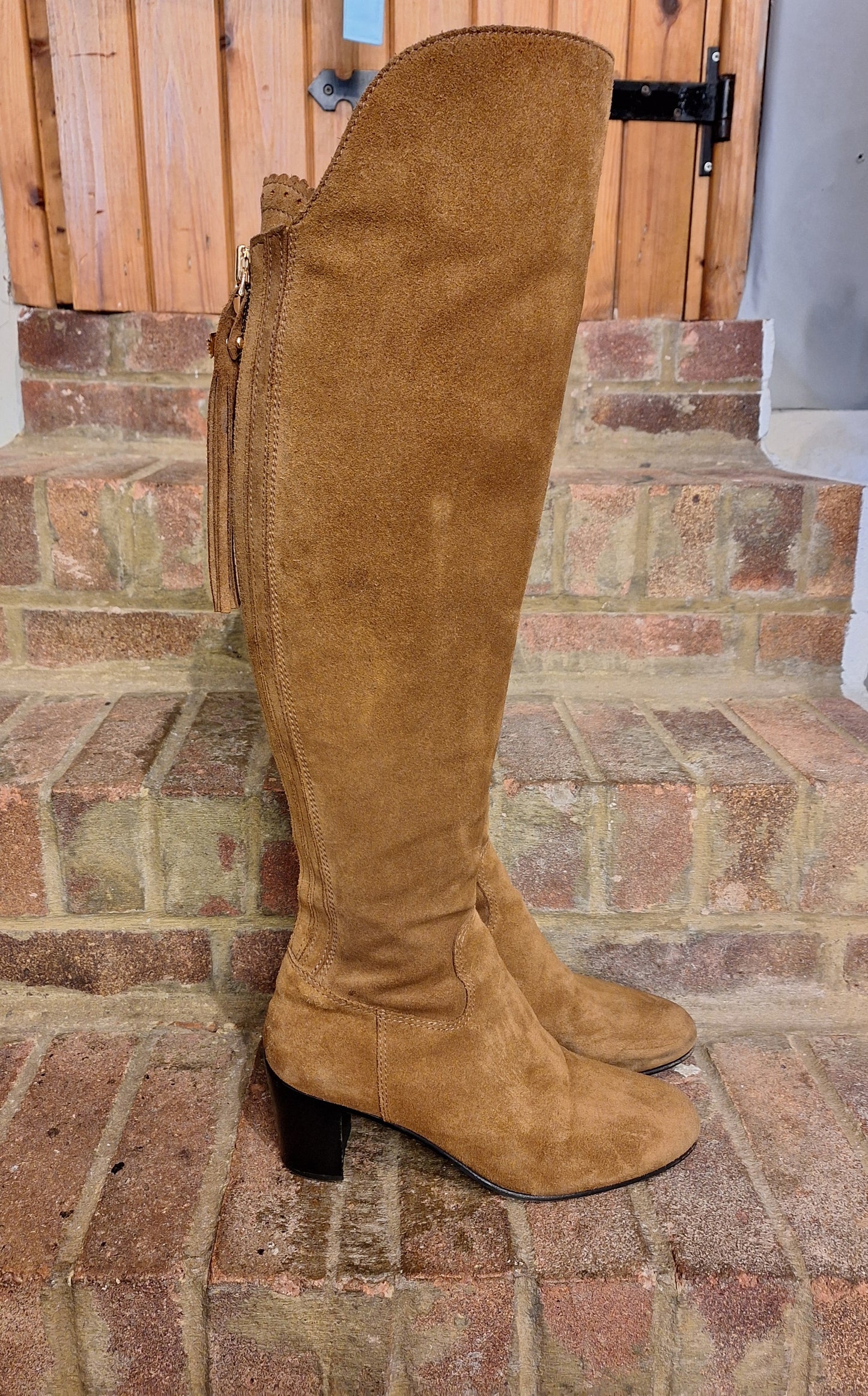 Fairfax & Favor tan Amira heeled boots 7.5