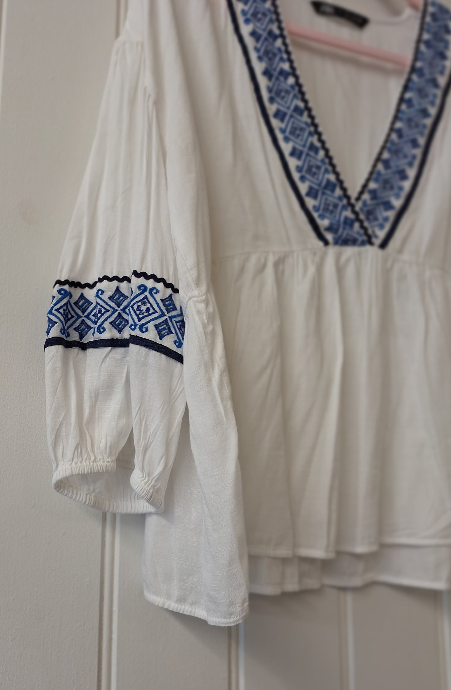 ZARA white and blue embroidered top L