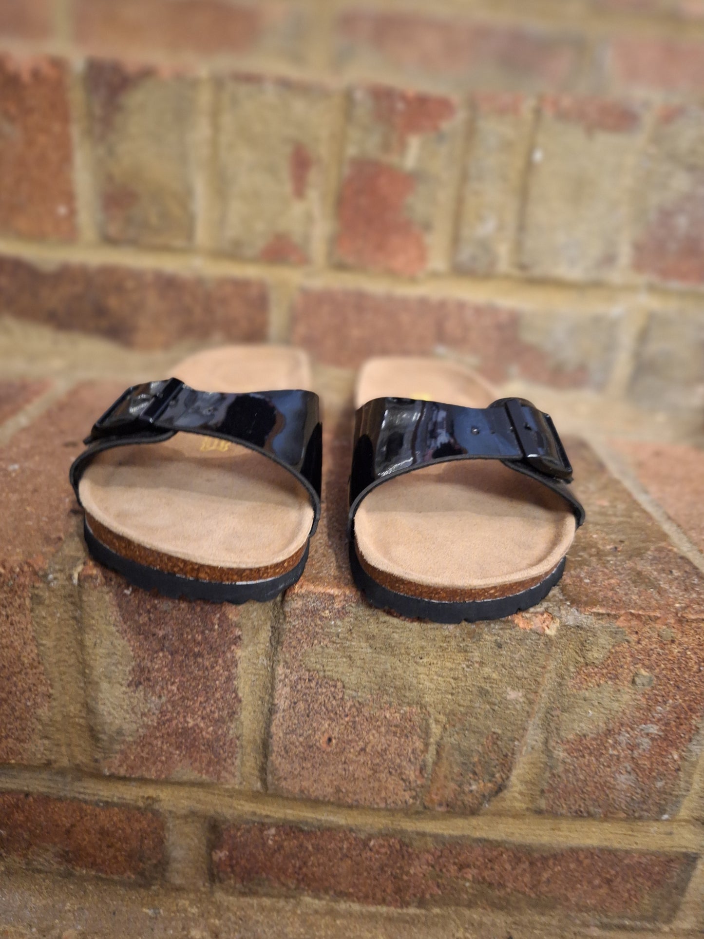 Birkenstocks black patent sliders 5