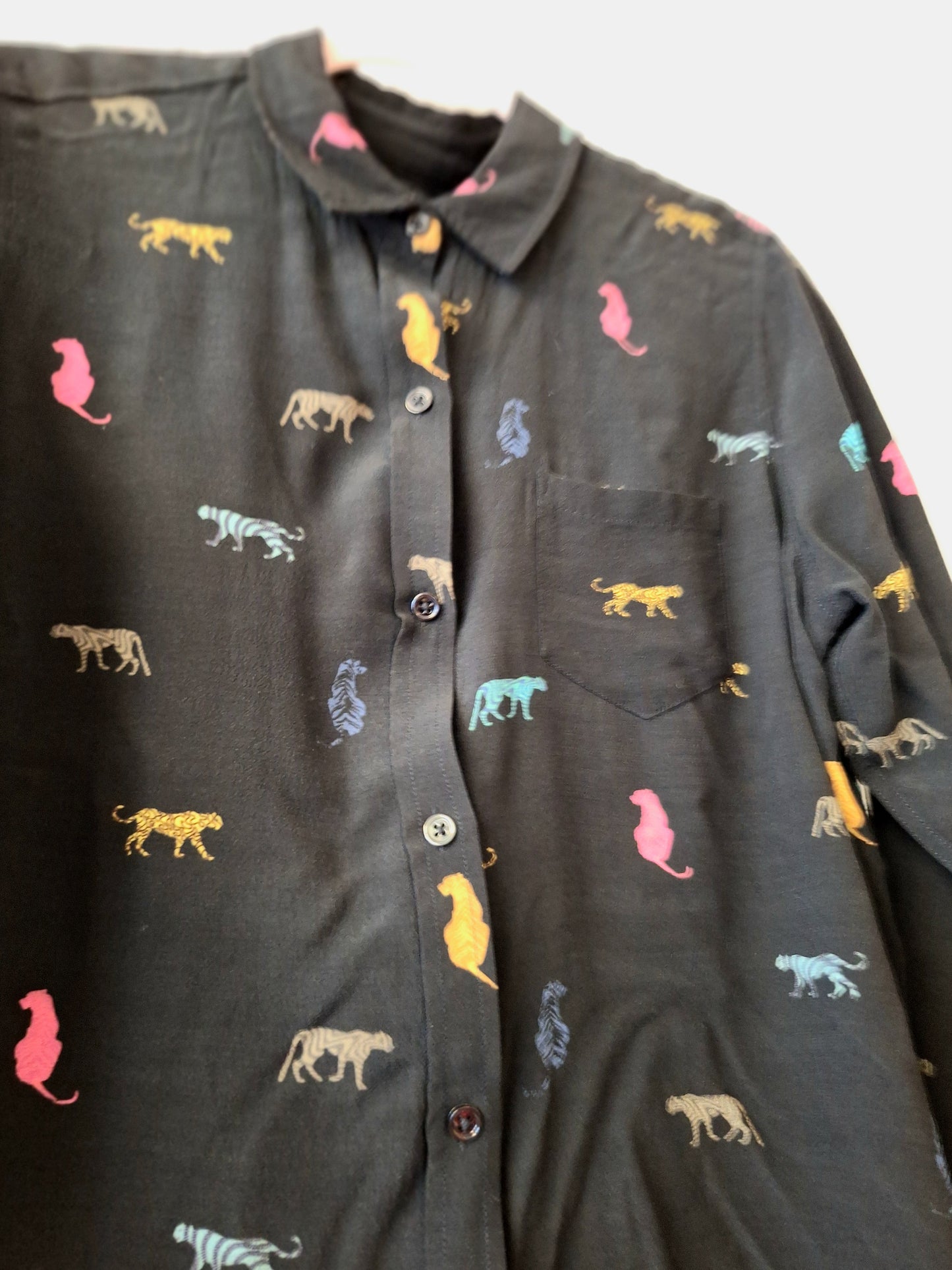 RAILS black cat print shirt L