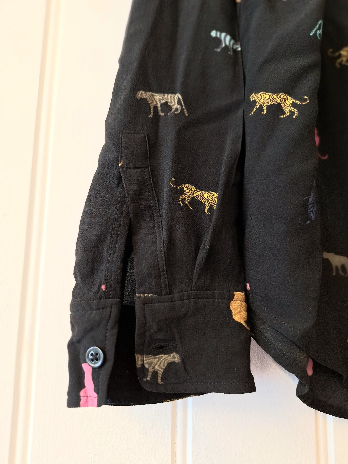 RAILS black cat print shirt L