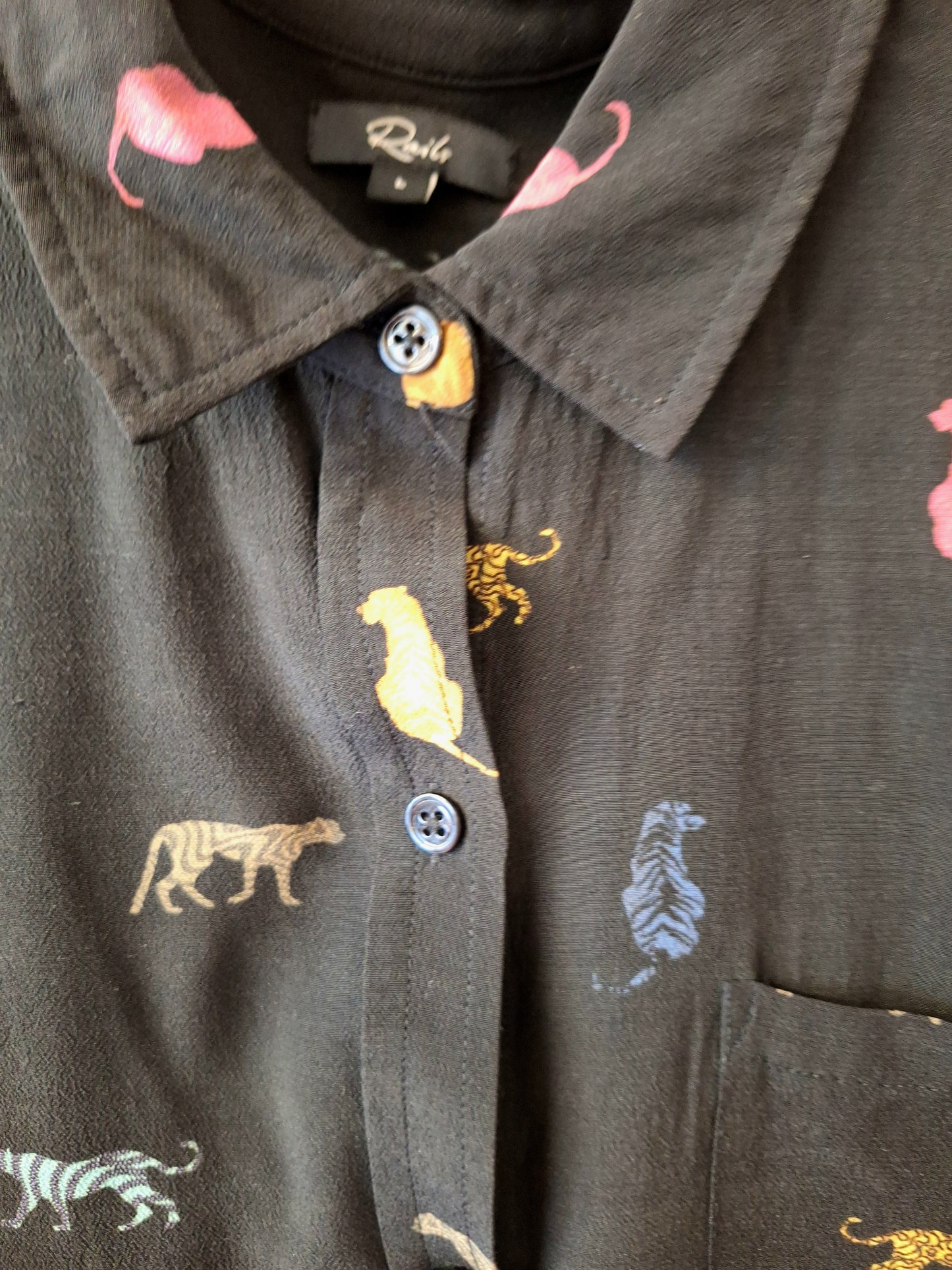 RAILS black cat print shirt L