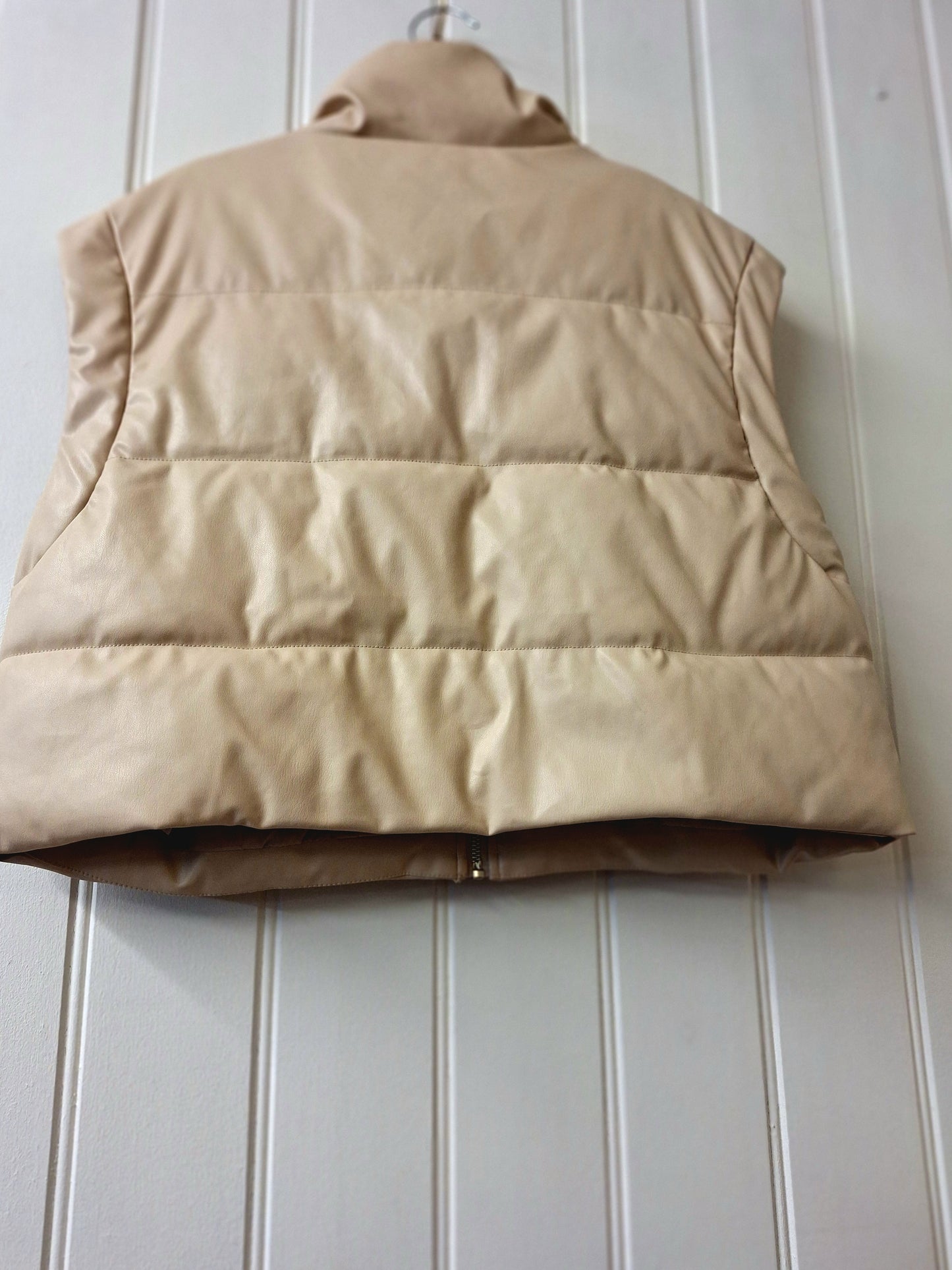 ZARA cream quilted gilet L