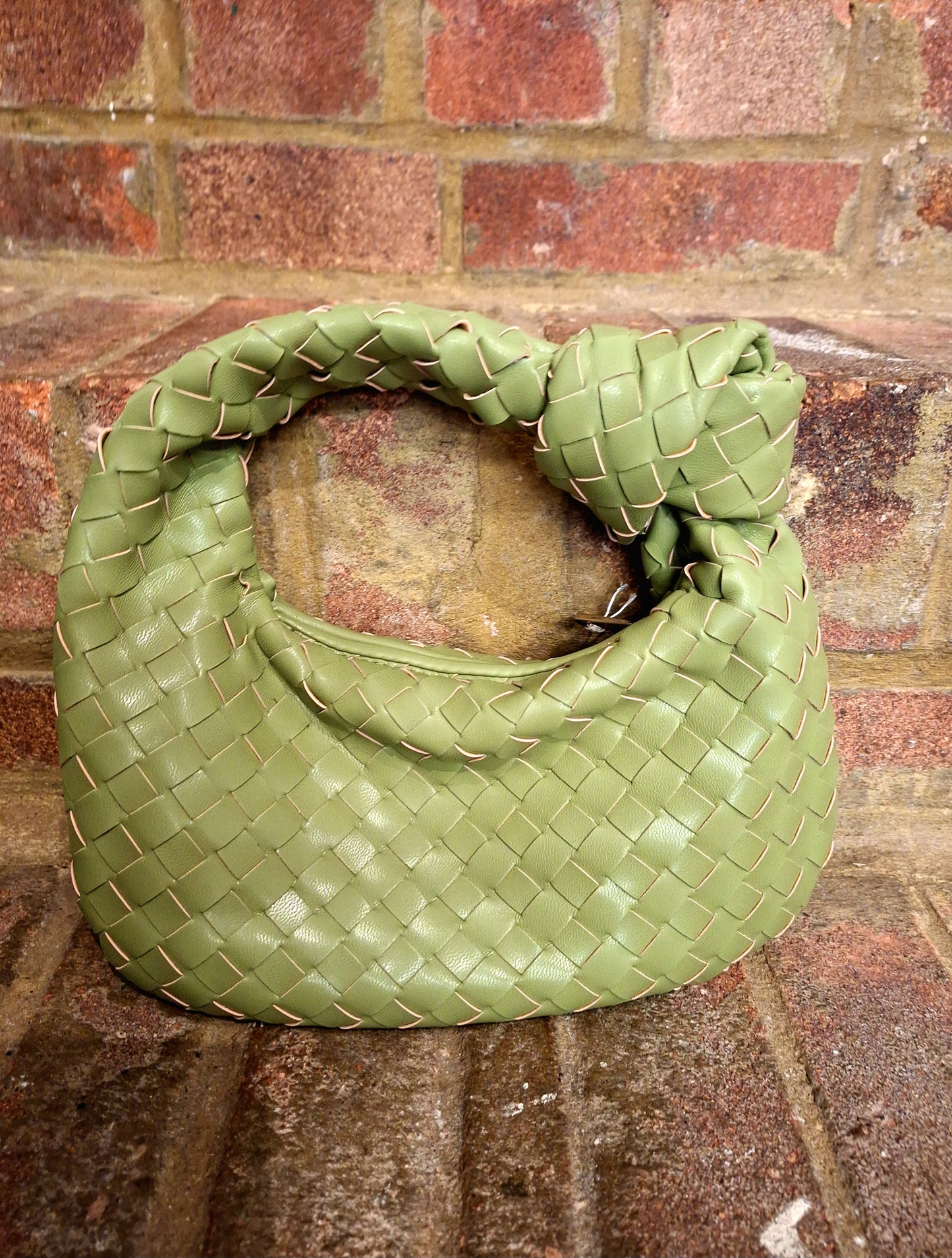 Green woven grab bag