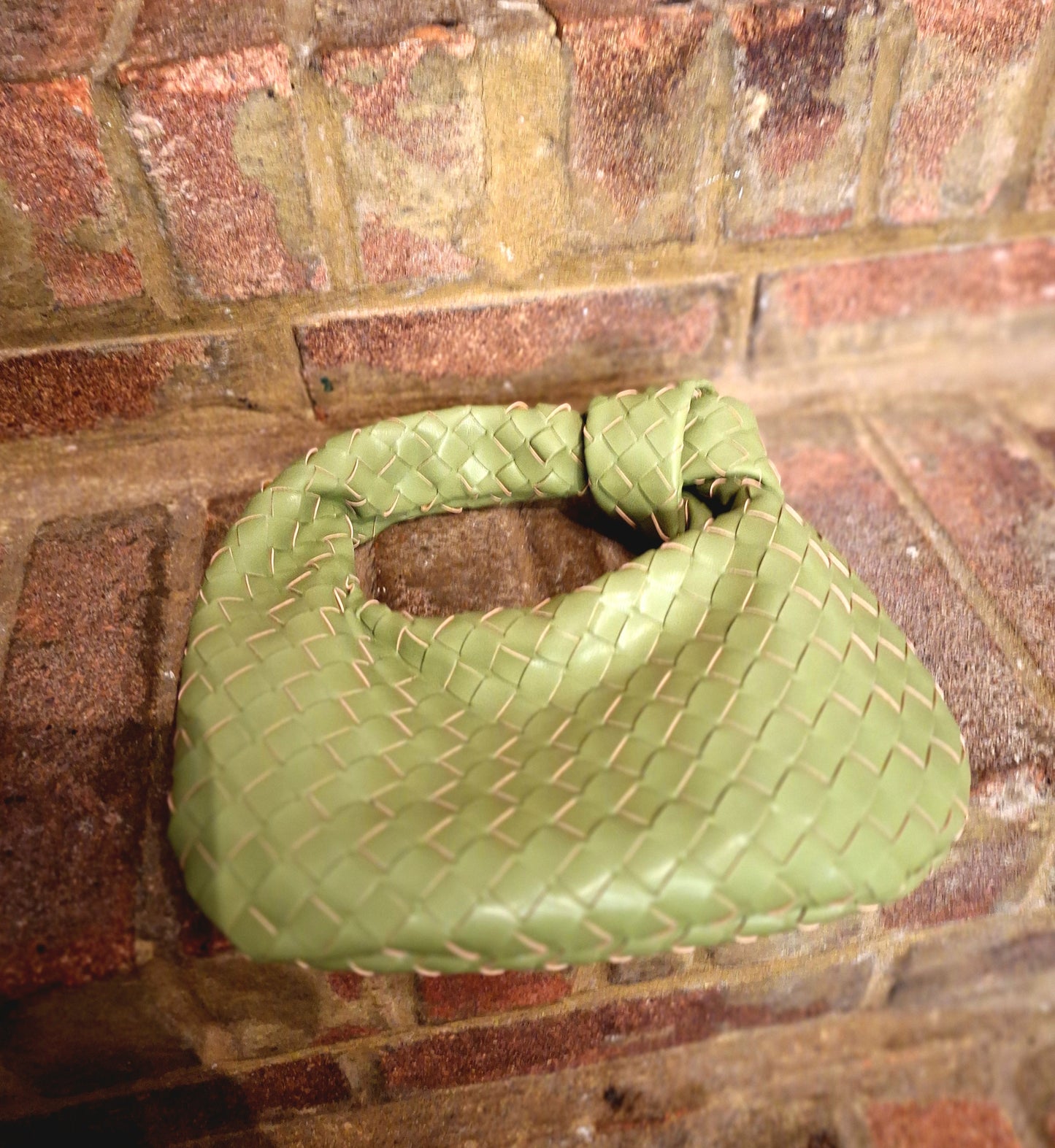 Green woven grab bag