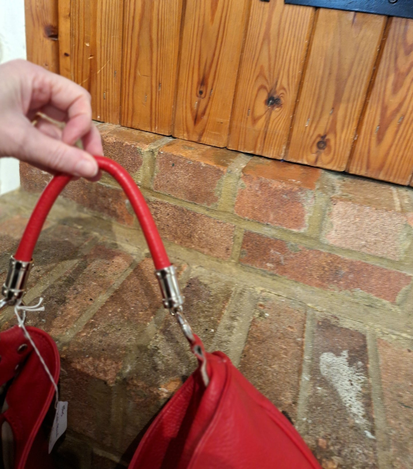 Vera Pelle red bag